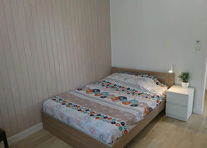 Adorable With Piscine And *