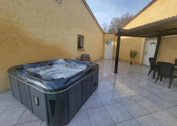 Casa de Férias Adorable With Piscine And *