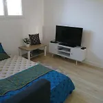 Ferienhaus Adorable With Piscine And