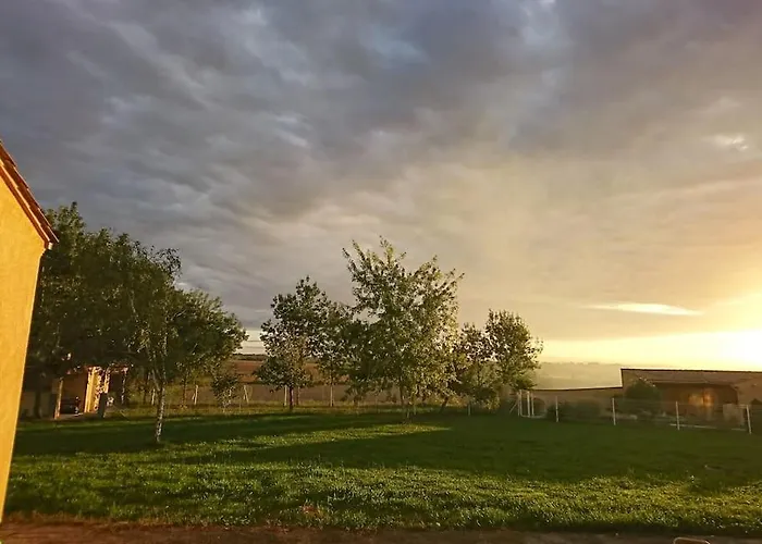 Adorable With Piscine And Сasa de vacaciones