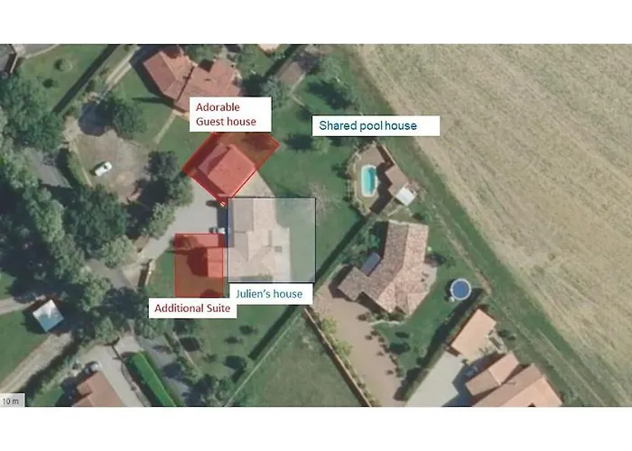 Сasa de vacaciones Adorable With Piscine And Lempaut