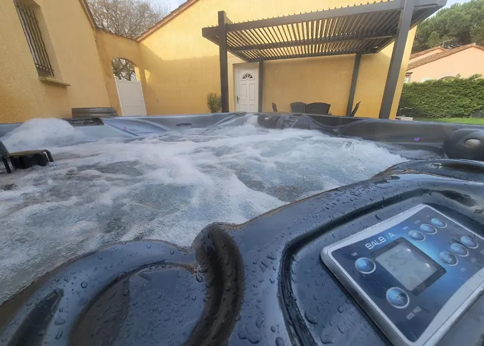 Adorable With Piscine And Сasa de vacaciones